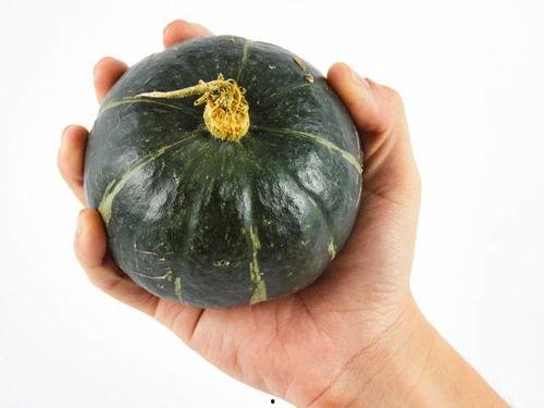 吃瓜抽巴掌,揭秘网络舆论的狂欢与反思